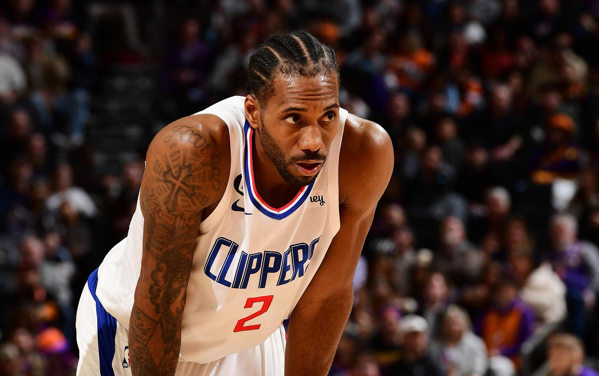 包含快船队遭遇四连败，晋级形势堪忧的词条