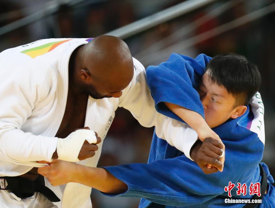 法国选手在柔道比赛中表现出色
